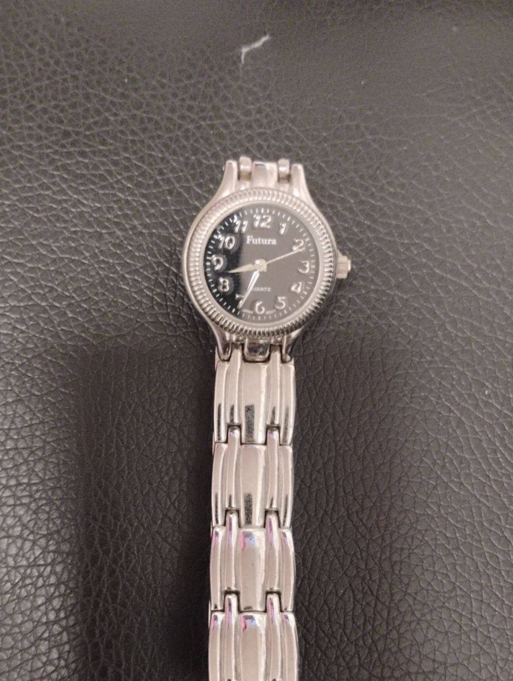 VINTAGE FUTURA LADIES WATCH EXCELLENT CONDITION